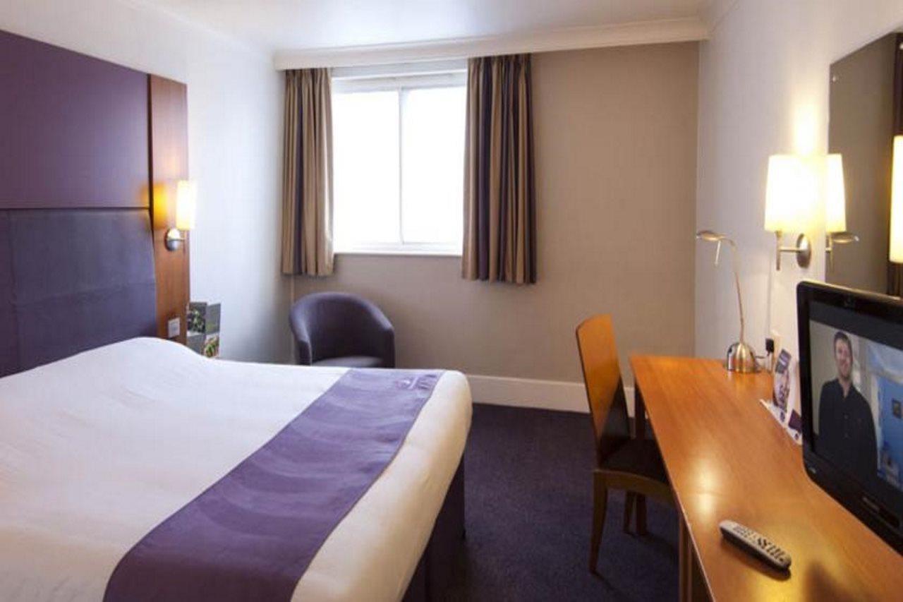 Premier Inn Manchester Trafford Centre North 外观 照片