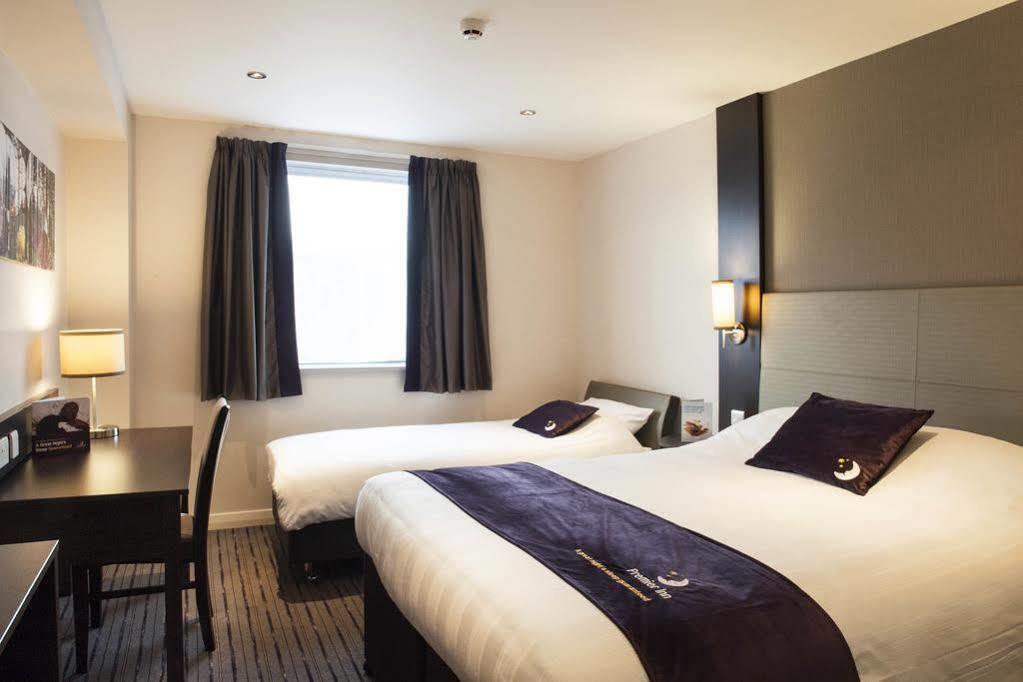 Premier Inn Manchester Trafford Centre North 外观 照片