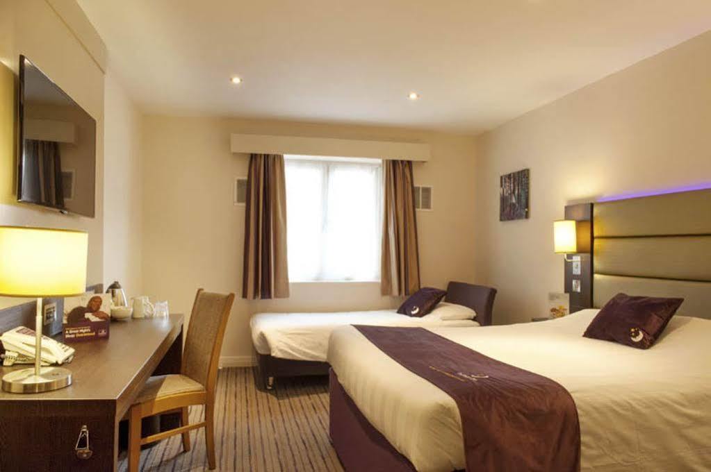 Premier Inn Manchester Trafford Centre North 外观 照片