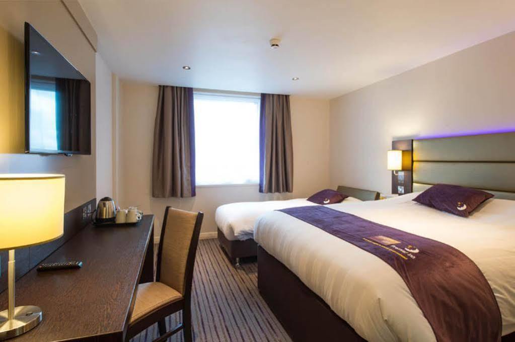 Premier Inn Manchester Trafford Centre North 外观 照片