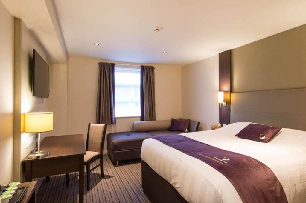 Premier Inn Manchester Trafford Centre North 外观 照片