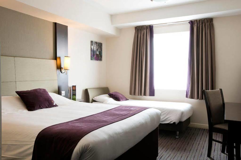 Premier Inn Manchester Trafford Centre North 外观 照片